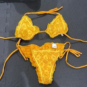 Almarie lace floral bikini
